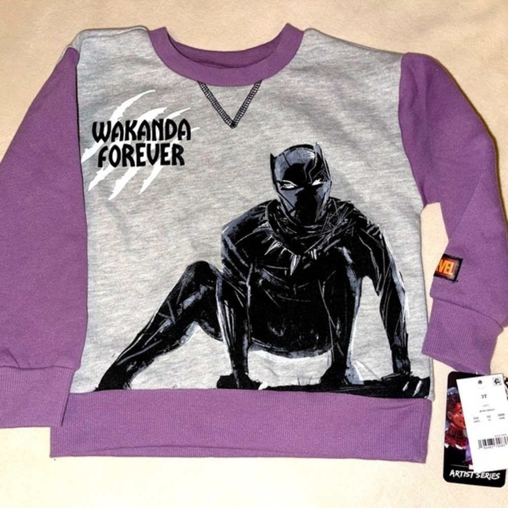 NWT Black‎ Panther Kids Sweatshirt
